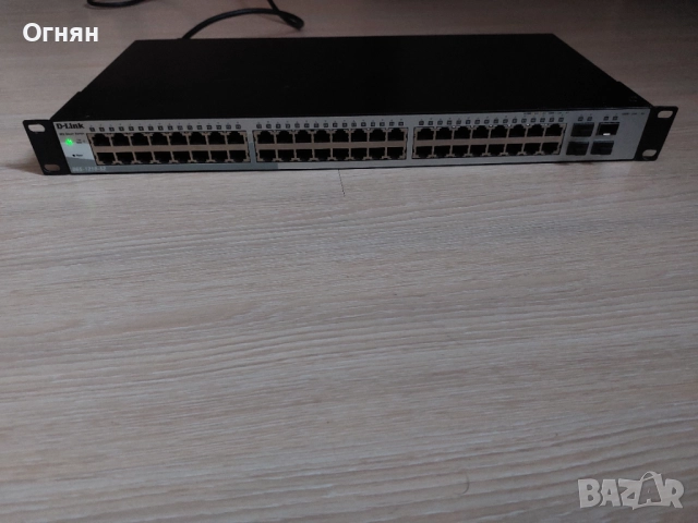 Продавам Switch D-Link DGS-1210-52, снимка 2 - Суичове - 52148092