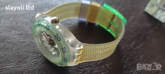 Часовник Swatch 