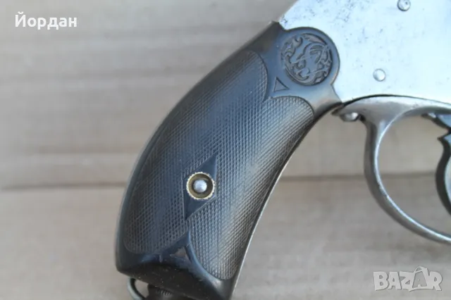 Белгийски револвер ''Смит и Вессон''Smith & Wesson, снимка 2 - Антикварни и старинни предмети - 47471184