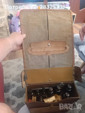 Военна кожена медицинска чанта. ., снимка 8 - Антикварни и старинни предмети - 50382310