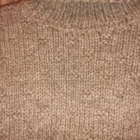 Вълнен пуловер, снимка 1 - Пуловери - 35342387