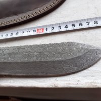 Страхотен ловен нож дамаска стомана нов с кожена кания, снимка 6 - Антикварни и старинни предмети - 38286224
