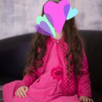 Детска цикламена рокля 116-128 размер, снимка 1 - Детски рокли и поли - 32375037