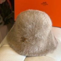 -50%Шапка Celine FUR*налична, снимка 8 - Шапки - 43567020