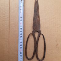 Голяма стара кована ножица, снимка 1 - Антикварни и старинни предмети - 37816798