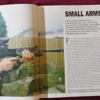 Оръжия и екипировка на британските спец части SAS / Weapons and Equipment of the SAS, снимка 3 - Енциклопедии, справочници - 43671927