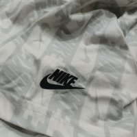 Нова Тениска Nike Repeat Tee Размер L, снимка 3 - Тениски - 43475460