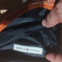 Tomy Hifinger дамска оригинална кожена чанта, снимка 2 - Чанти - 43096116