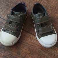 Детски обувки Tommy Hilfiger , снимка 1 - Детски маратонки - 38570483