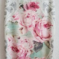 Бутикова пола бледозелено с принт рози, снимка 1 - Поли - 37780072