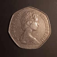 50 пенса 1976 Великобритания Кралица Елизабет II , снимка 2 - Нумизматика и бонистика - 43159193