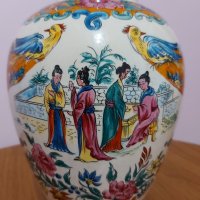 Стара порцеланова ваза в японски стил. Ръчно рисувана, снимка 4 - Антикварни и старинни предмети - 43716753