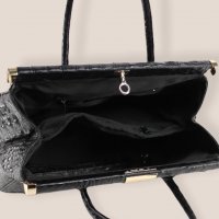 Дамска луксозна чанта от естествена кожа в черно, снимка 4 - Чанти - 34676436