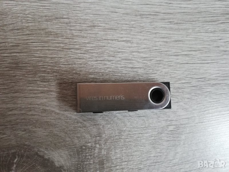 Ledger Nano S hardware crypto wallet, снимка 1