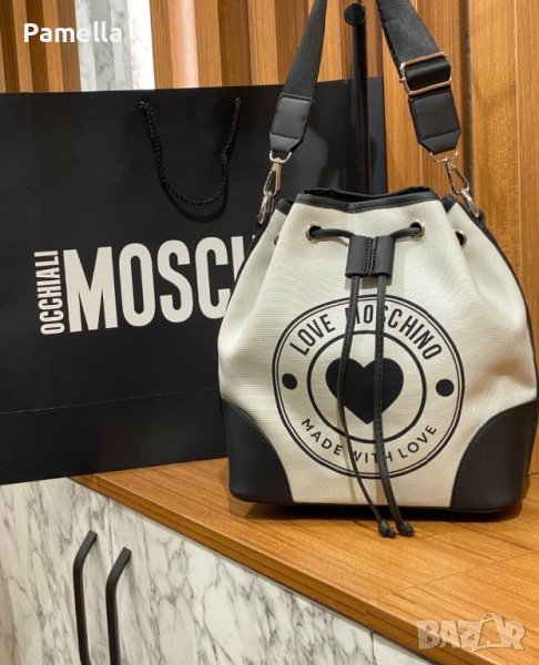 Дамска чанта Moschino, снимка 1
