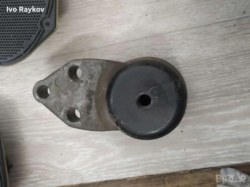 Тампон двигател Ford Escape Maverick , YL846E037 , снимка 1