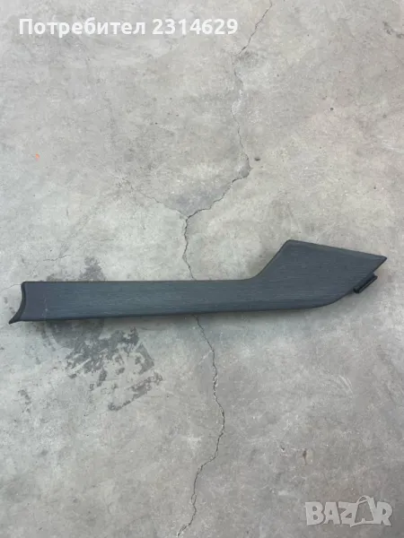 Оригинална дясна лайсна за врата Audi A4/A5/S4/S5 2017–2024, снимка 1