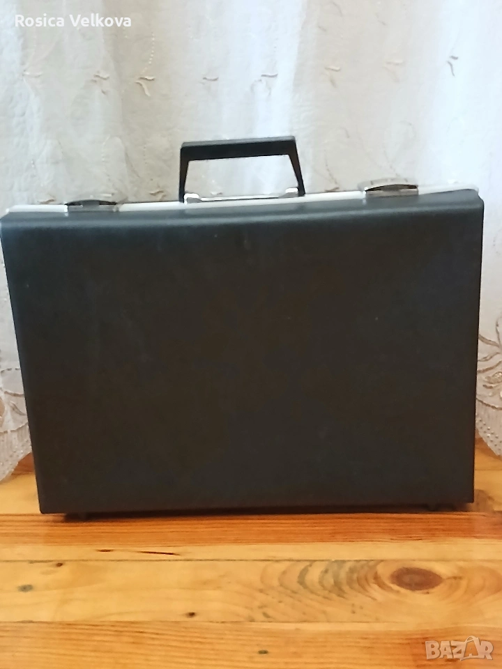 Ретро дипломатичен куфар , снимка 1