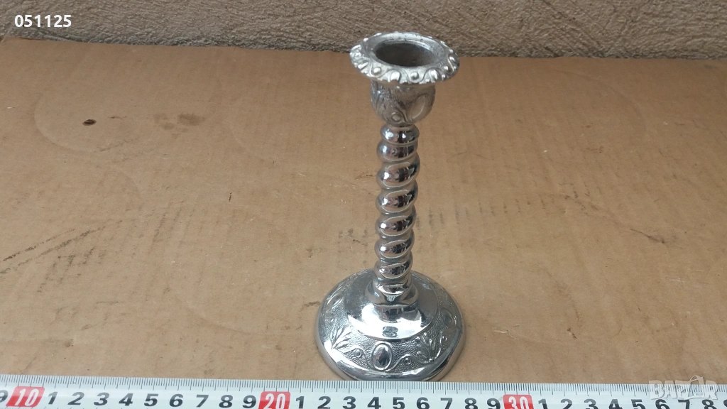 масивен английски посребрен свещник , снимка 1