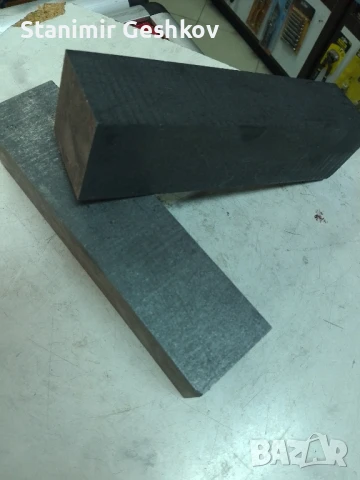 продавам графит на плочи и на фи а също и голям асортимент от големи графитни четки, снимка 2 - Електродвигатели - 50612085