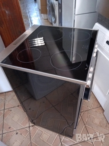 Иноксова свободно стояща печка с керамичен плот Gram с две години гаранция!, снимка 4 - Печки, фурни - 53117010