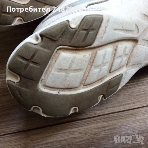 Дамски маратонки Nike, снимка 10 - Маратонки - 51286854