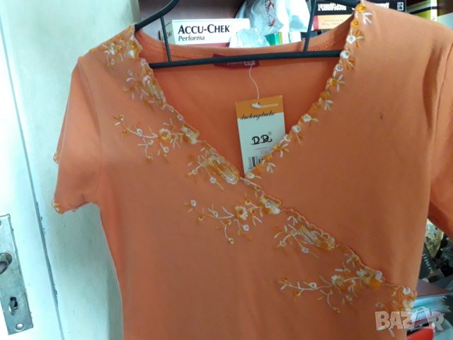 Дамска оранжева блуза с бродирани ивици, снимка 3 - Тениски - 29020791