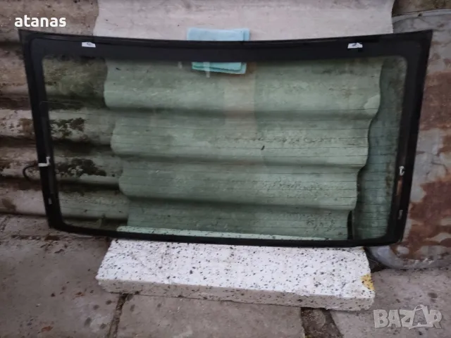 Предно и задно стъкло за Хонда Сивик 8 седан.