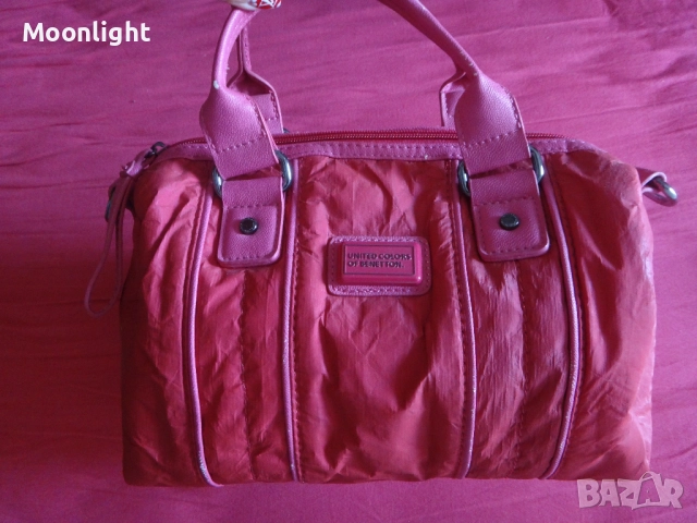 Чанта Benetton 100% оригинална, снимка 3 - Чанти - 52629034