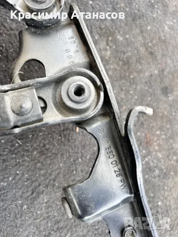 Панта за преден капак за Мерцедес CLS. W219. 2118800128. 2118800128, снимка 5 - Части - 48806530