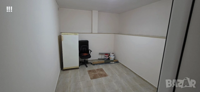 Масивна къща 250 кв.м. с двор, снимка 9 - Къщи - 51899147