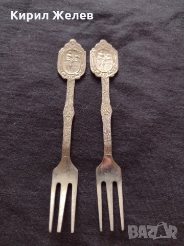 Две ретро вилички за десерт орнаментирани изящни за колекция декорация битов кът - 63361, снимка 1 - Други ценни предмети - 34619574