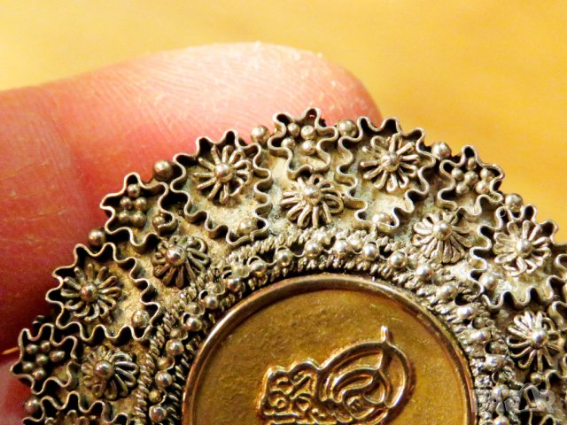 Старинна сребърна  османска муска проба 900, медальон, брошка с тугра, тура -  накит, а, снимка 3 - Колиета, медальони, синджири - 38514775