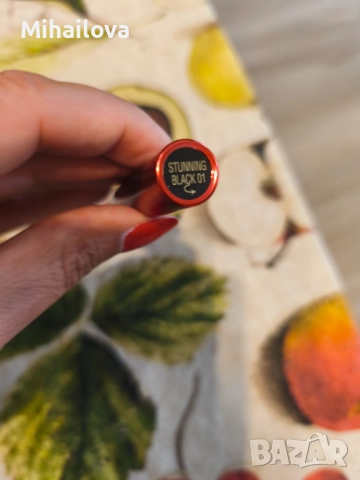 Нова водоустойчива спирала Elizabeth Arden , снимка 4 - Декоративна козметика - 51508199