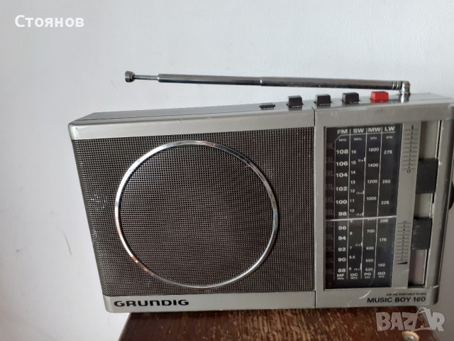 Радио GRUNDIG Music-Boy 160 Germany, снимка 5 - Радиокасетофони, транзистори - 44895494