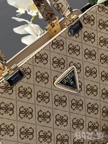 чанти guess , снимка 5 - Чанти - 51394858