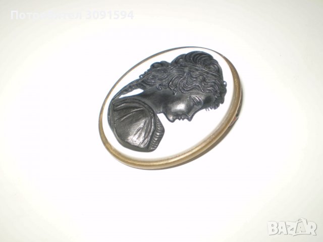 	Брошка Камея твърда черна и бяла  пластмаса, снимка 12 - Други ценни предмети - 39119854