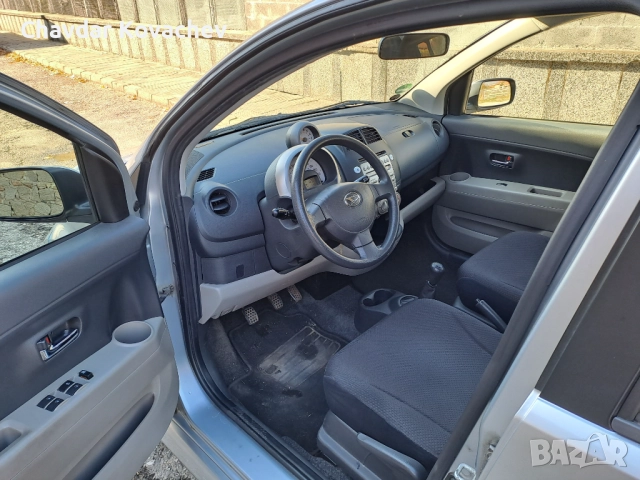 Daihatsu Sirion, снимка 5 - Автомобили и джипове - 52893152