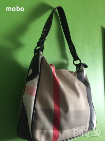 Дамска многоцветна чанта от водоустойчива промазка, едно отделение с вътрешен джоб, отделно има два , снимка 2 - Чанти - 49634304