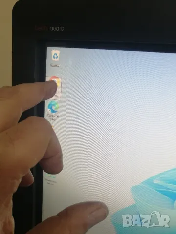 Компютър All-in-One HP TouchSmart Elite 7320, снимка 8 - Работни компютри - 48892745