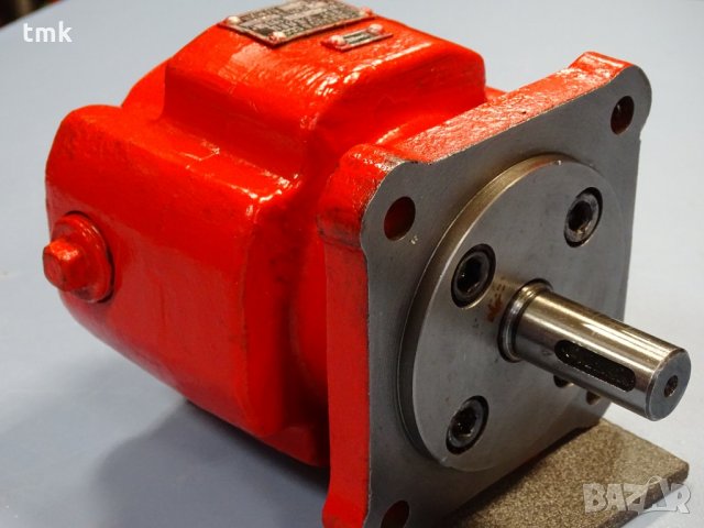 хидравлична помпа Г12-23А, снимка 7 - Резервни части за машини - 33340552