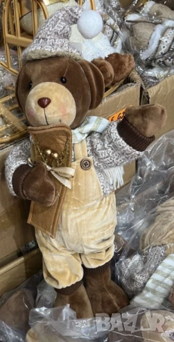 Плюшено мече с празничен тоалет – стилна декорация за дом, офис и подарък, снимка 6 - Други стоки за дома - 52134250