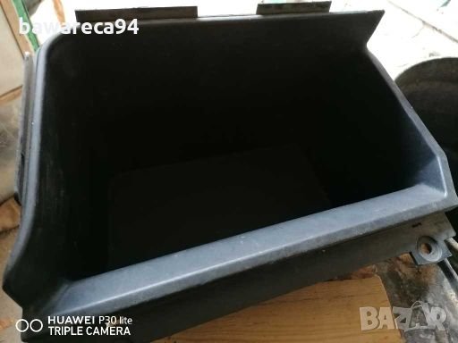 Кутия за в багажника за BMW E46 , снимка 2 - Аксесоари и консумативи - 28007134