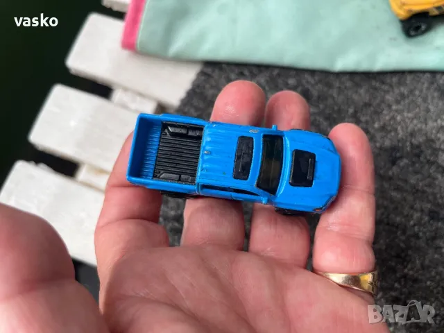 Hot wheels Toyota Tacoma, снимка 8 - Колекции - 49514047