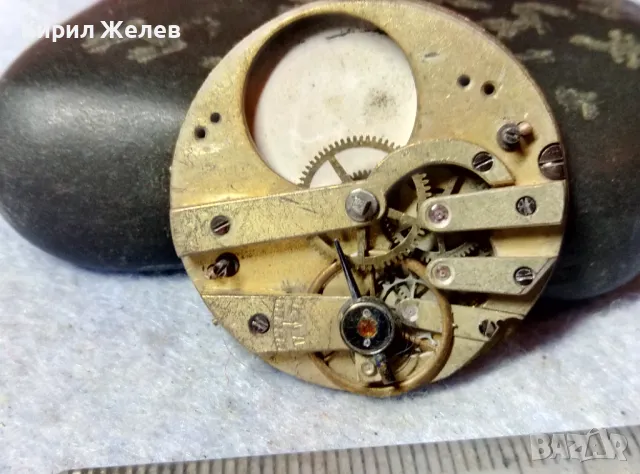 МЕХАНИЗЪМ от СТАР РЯДЪК ШВЕЙЦАРСКИ ДЖОБЕН ЧАСОВНИК с ПОРЦЕЛАНОВ РИМСКИ ЦИФЕРБЛАТ 49686, снимка 4 - Антикварни и старинни предмети - 48623429