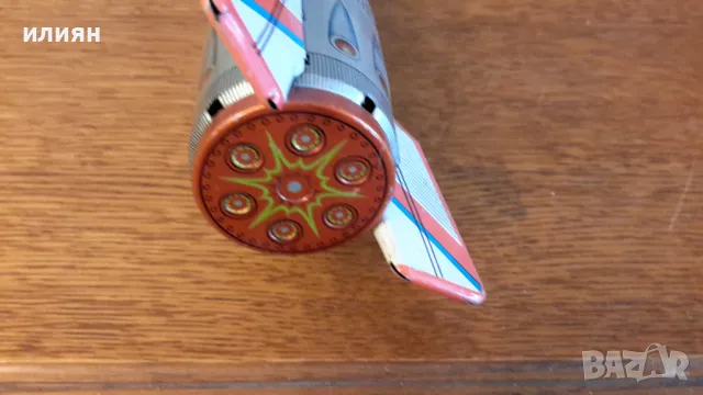 Тенекиени играчки имат забележки 30лв за брой , снимка 5 - Колекции - 48441878