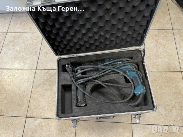 Перфоратор Makita HR 2300, снимка 2 - Други инструменти - 52734934