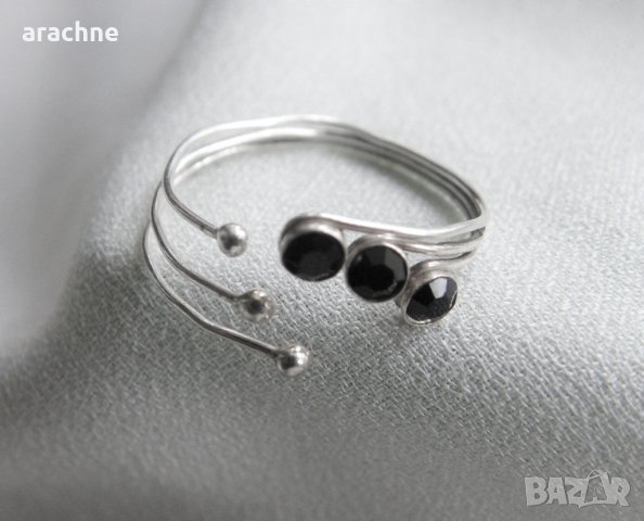 Стар виетнамски сребърен пръстен с три шлифовани индошинита/тектити/, снимка 4 - Пръстени - 39335339