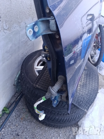 Лява врата за Тойота Ярис 99г-05г., снимка 2 - Части - 51531167