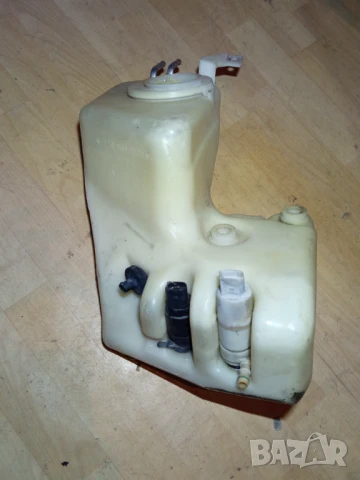 Казанче - резервоар + помпички за течност на чистачки за MERCEDES S-class W220, снимка 5 - Части - 51382435